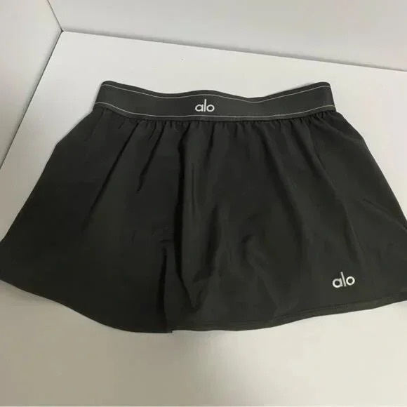 ALO Yoga Black Mini Skort with Logo Waistband - Picture 5 of 5